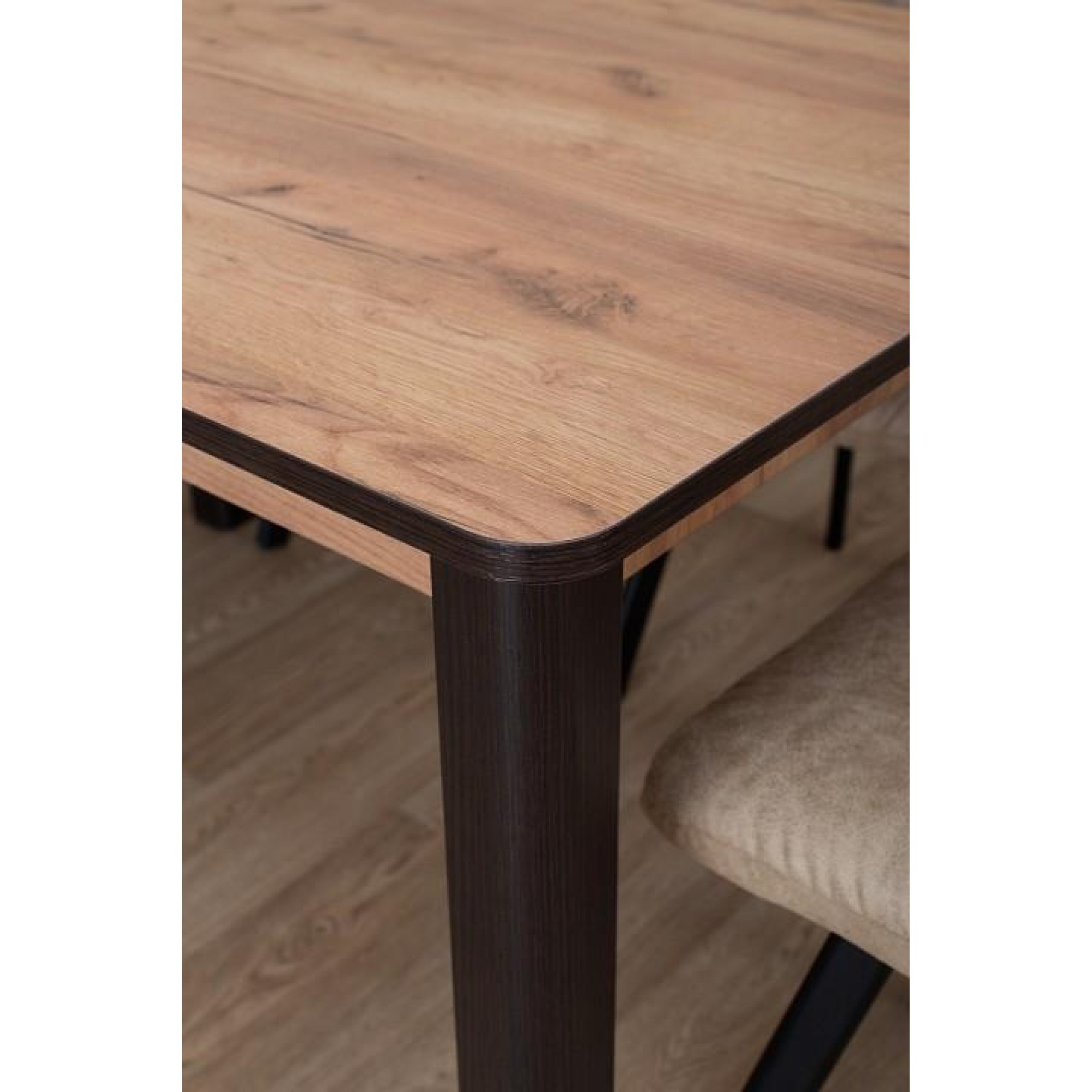 Стол обеденный Альфа ПР-1 ЛДСП древесина коричневая светлая дуб DOM_Alfa_PR-1_DK_04_VN