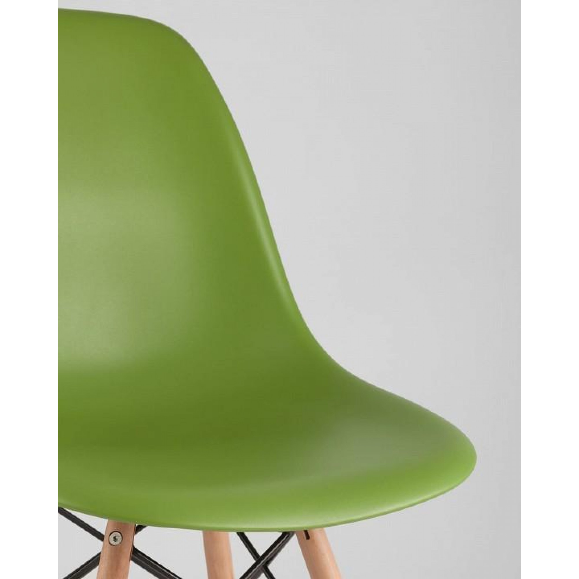 Набор из 4 стульев Eames    SGR_8056PP-GREEN-X4