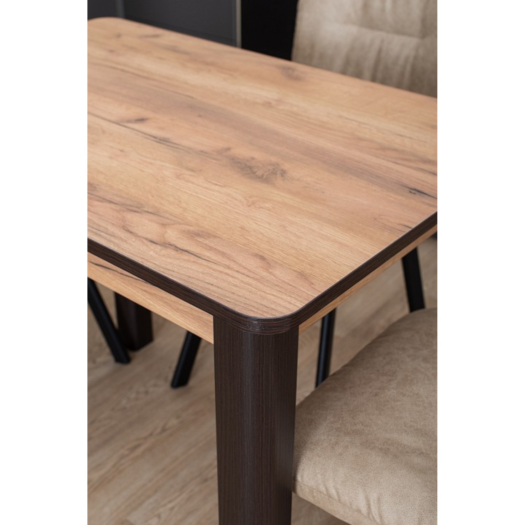 Стол обеденный Альфа ПР-М ЛДСП древесина коричневая светлая дуб DOM_Alfa_PR-M_DK_04_VN