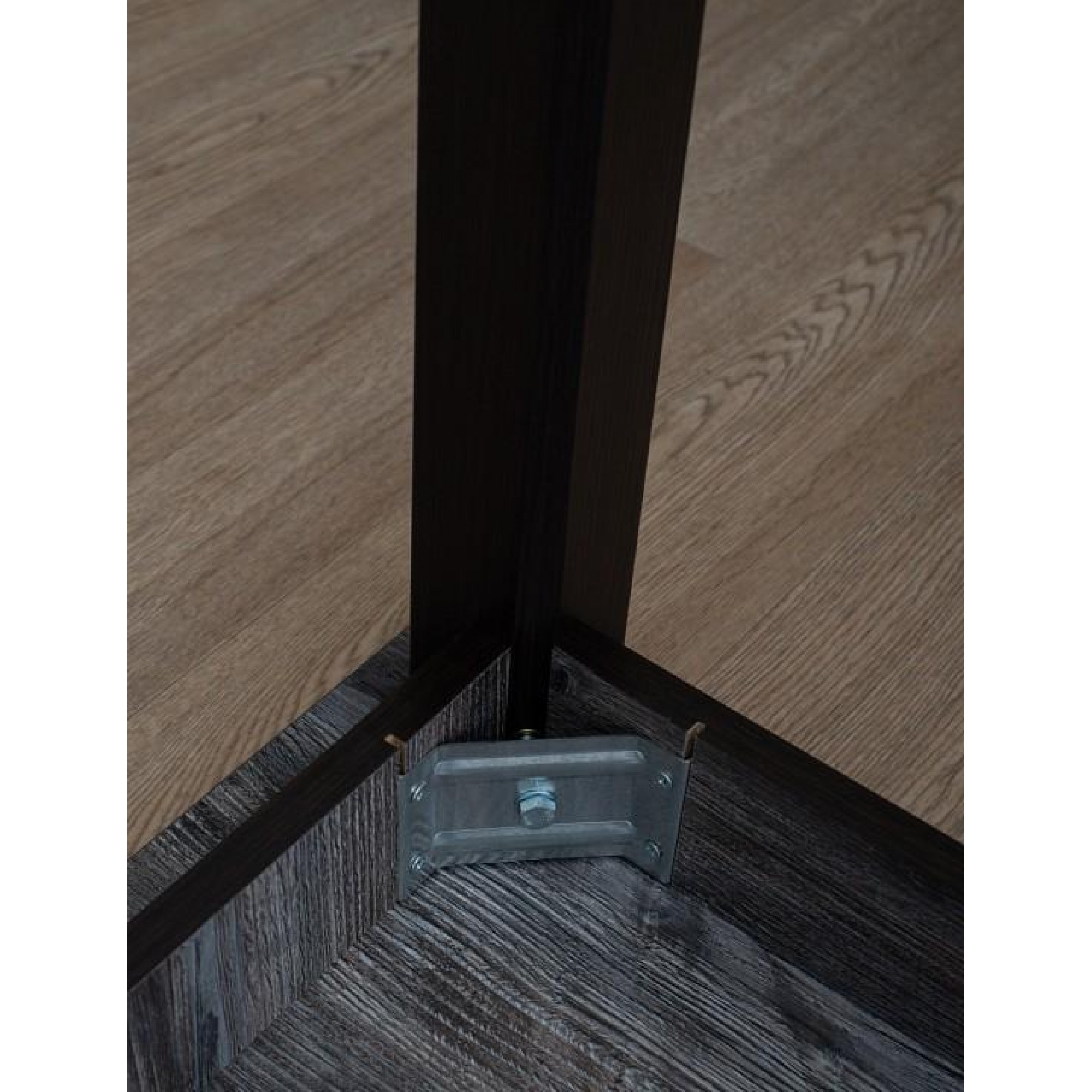 Стол обеденный Альфа ПР-1 ЛДСП древесина коричневая темная орех DOM_Alfa_PR-1_OT_04_VN